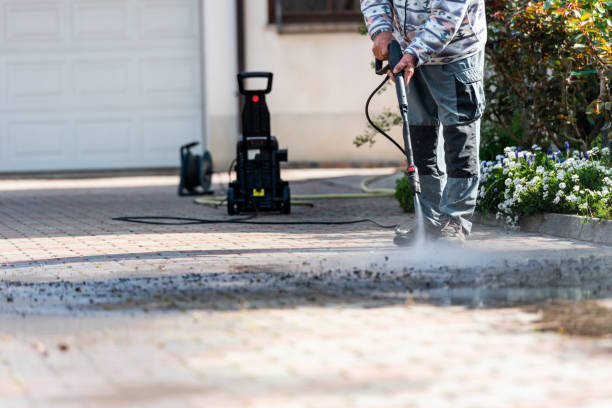 Best Deck Pressure Washing  in Babbitt, MN